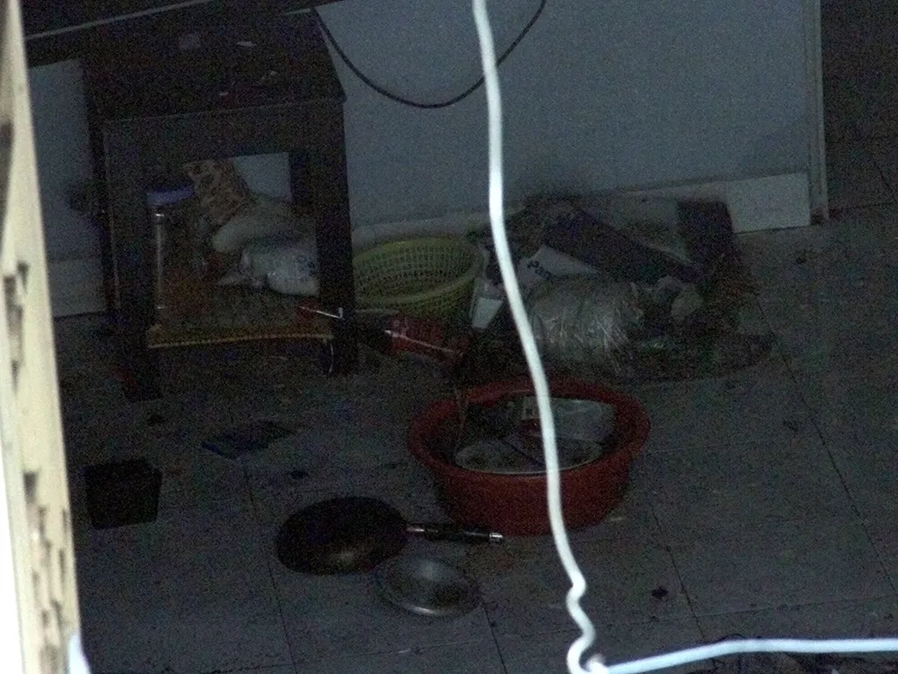 Vụ cháy ở đường Lê Văn Sỹ: Căng mắt tìm manh mối ảnh 16 Vụ cháy ở đường Lê Văn Sỹ: Căng mắt tìm manh mối ảnh 16